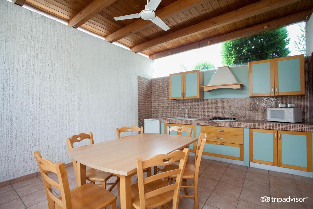 Villaggio Albatros Resort Lesina Exteriör bild