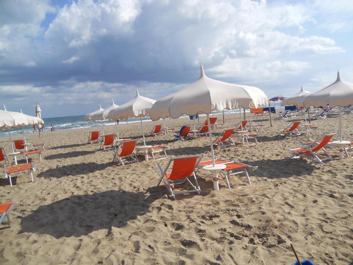 Villaggio Albatros Resort Lesina Exteriör bild
