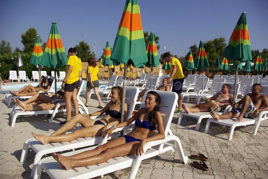 Villaggio Albatros Resort Lesina Exteriör bild