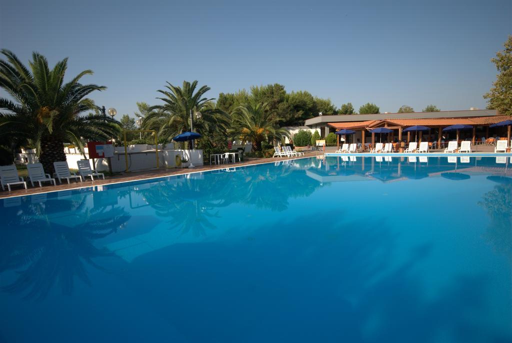 Villaggio Albatros Resort Lesina Exteriör bild